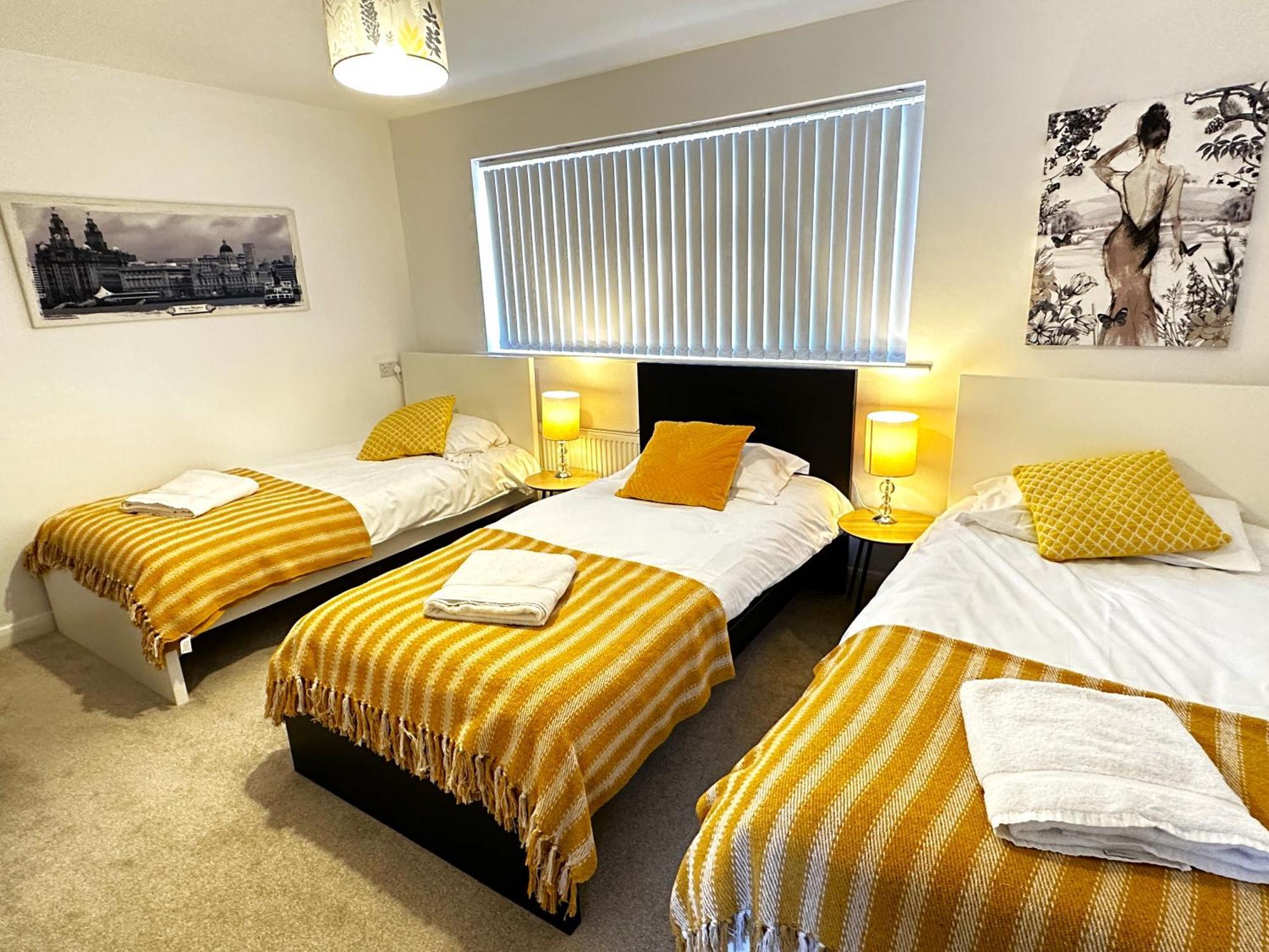 Kennedy Villa - 5 Bedroom House With Hot Tub, Wifi, Free Parkings, Close To Bicester Village מראה חיצוני תמונה