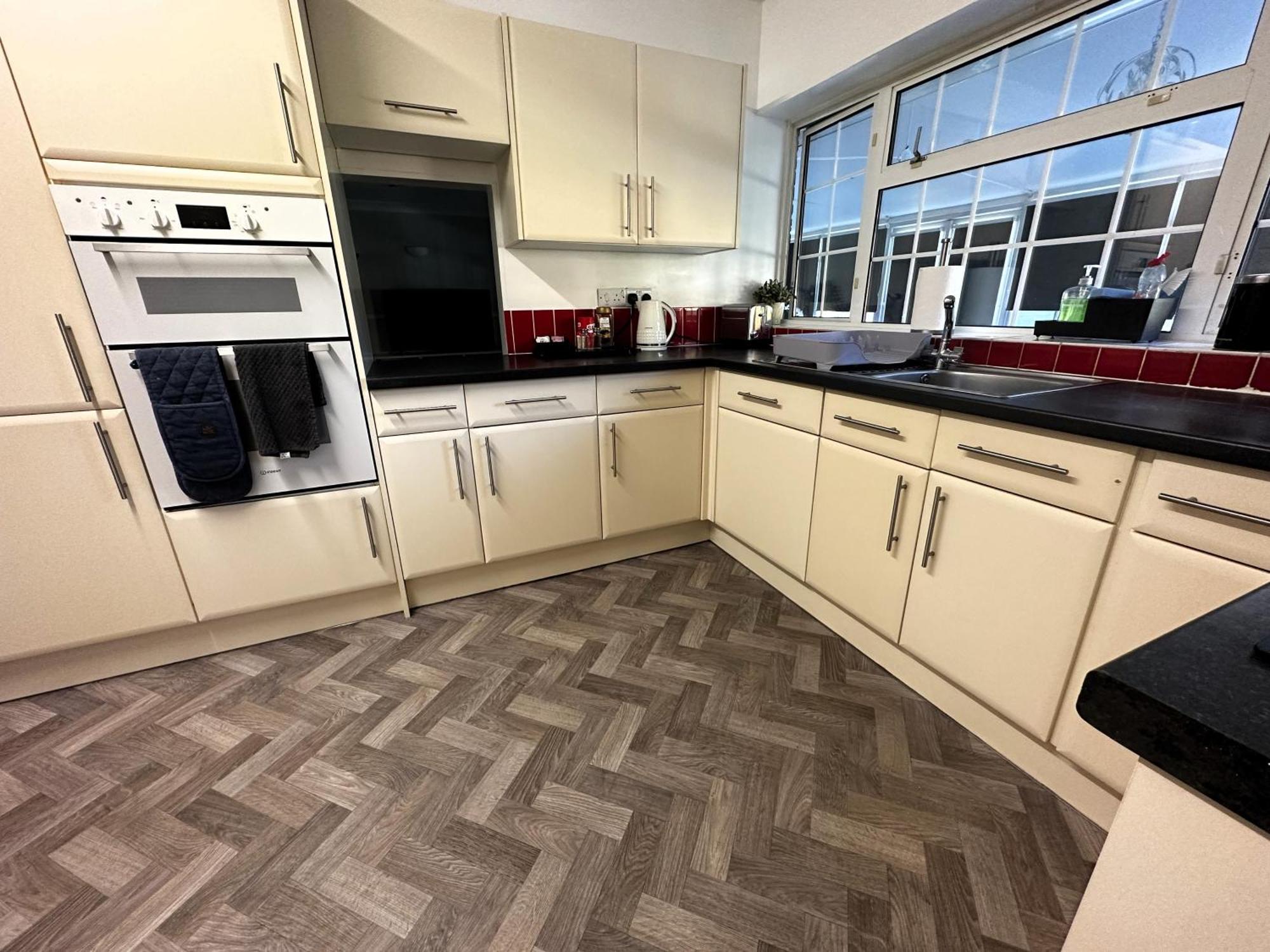 Kennedy Villa - 5 Bedroom House With Hot Tub, Wifi, Free Parkings, Close To Bicester Village מראה חיצוני תמונה