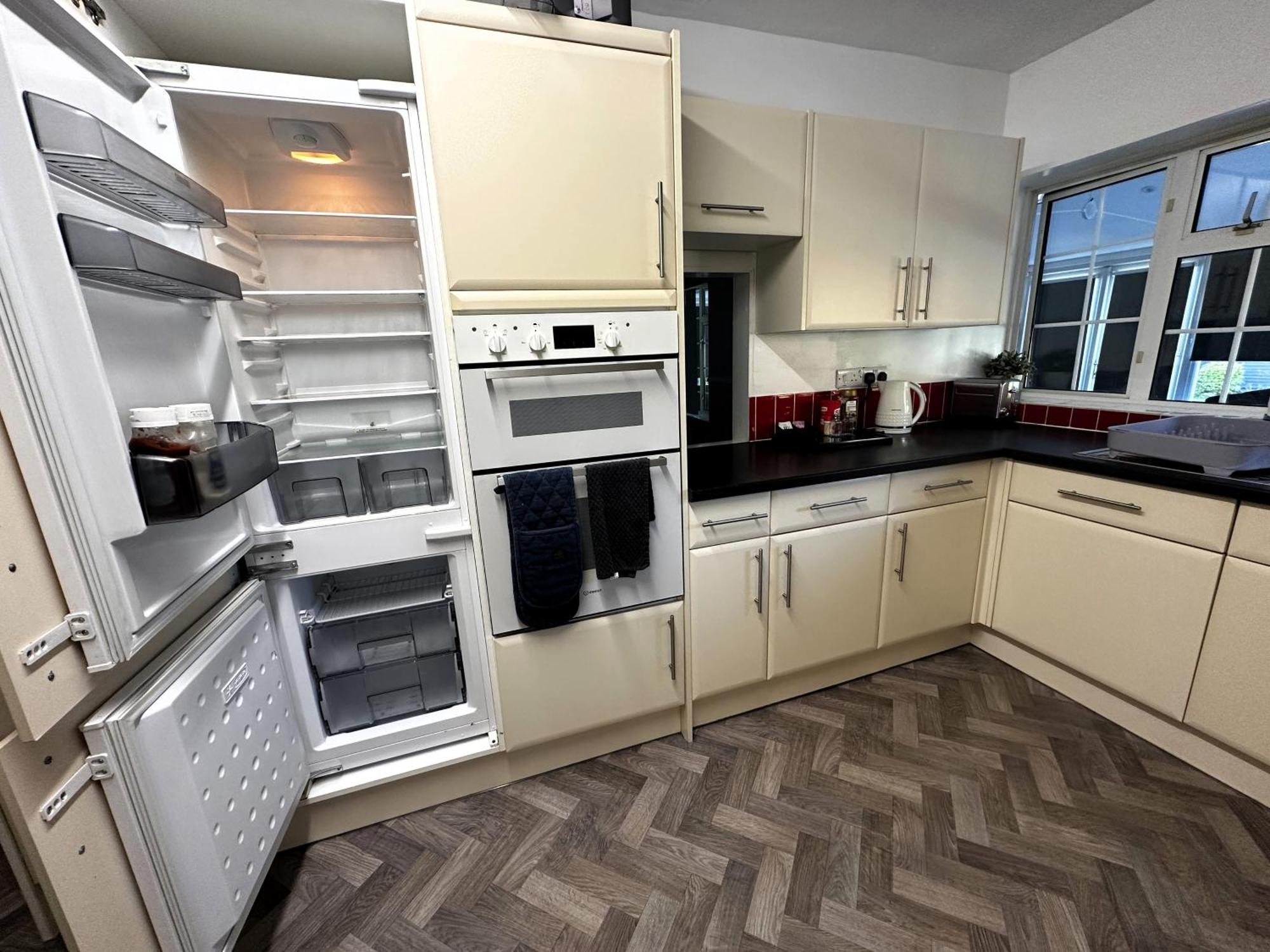 Kennedy Villa - 5 Bedroom House With Hot Tub, Wifi, Free Parkings, Close To Bicester Village מראה חיצוני תמונה
