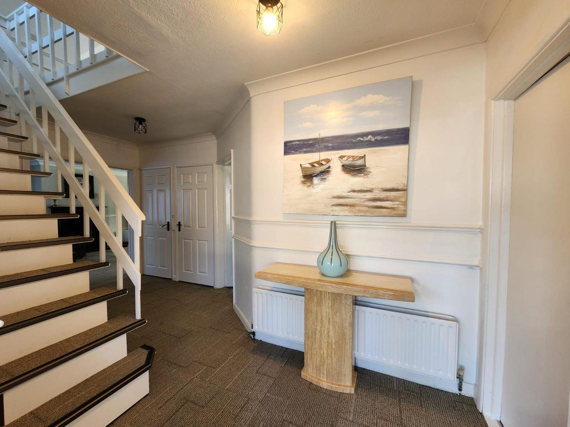 Kennedy Villa - 5 Bedroom House With Hot Tub, Wifi, Free Parkings, Close To Bicester Village מראה חיצוני תמונה